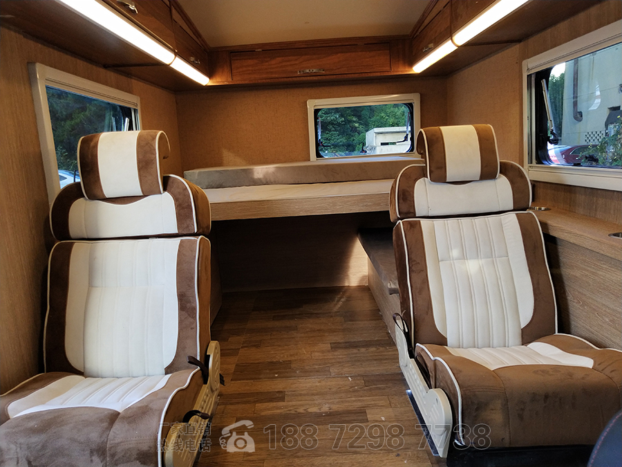 大通T60柴油2.8T單排四驅皮卡旅居車11
