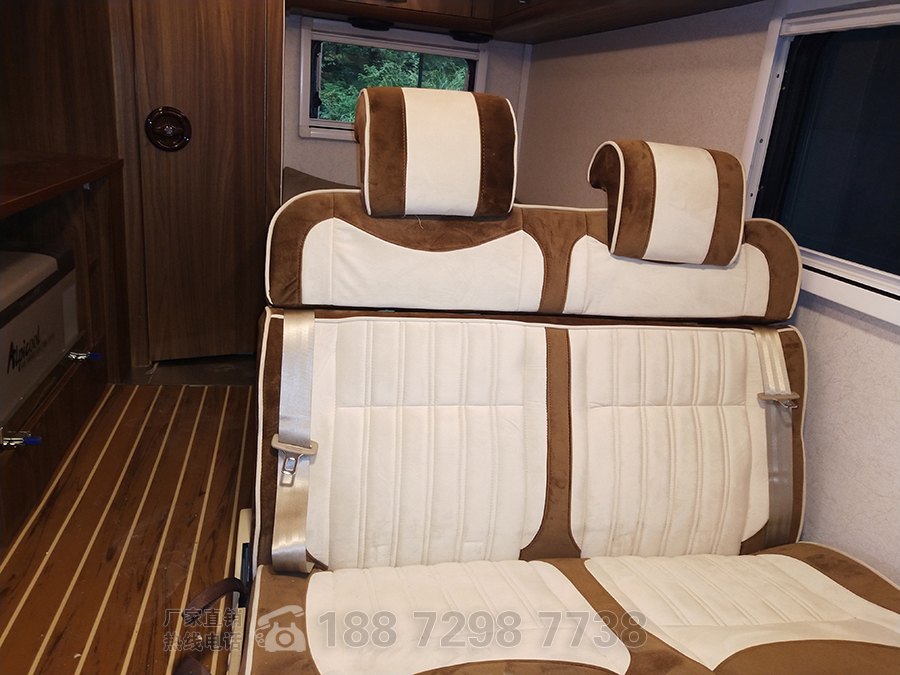 大通T60柴油2.8T單排四驅皮卡旅居車12
