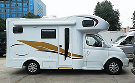  凯发k8体育APP官方网站下载房車-上汽大通C型房車自動擋後橫雙人床上下鋪