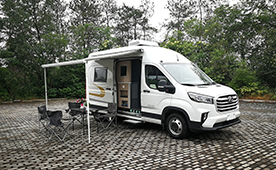 凯发k8体育APP官方网站下载房車-上汽大通V90加長軸超高頂6AT自動擋房車